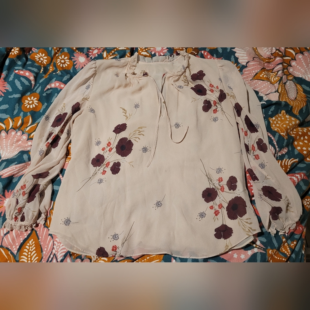 Joie Cream Floral Silk Blouse with Burgundy Floral Print In Large
